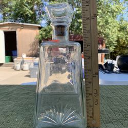 GLASS BOTTLE