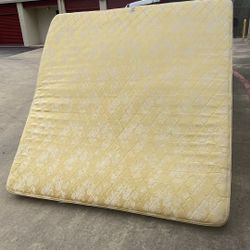 Kingsize Mattress And Box springs/ Used/ Free Delivery 