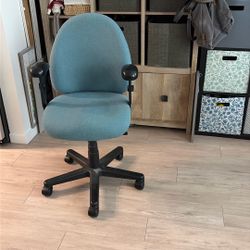 Teal And Black Computer Chair -adjustable Height 