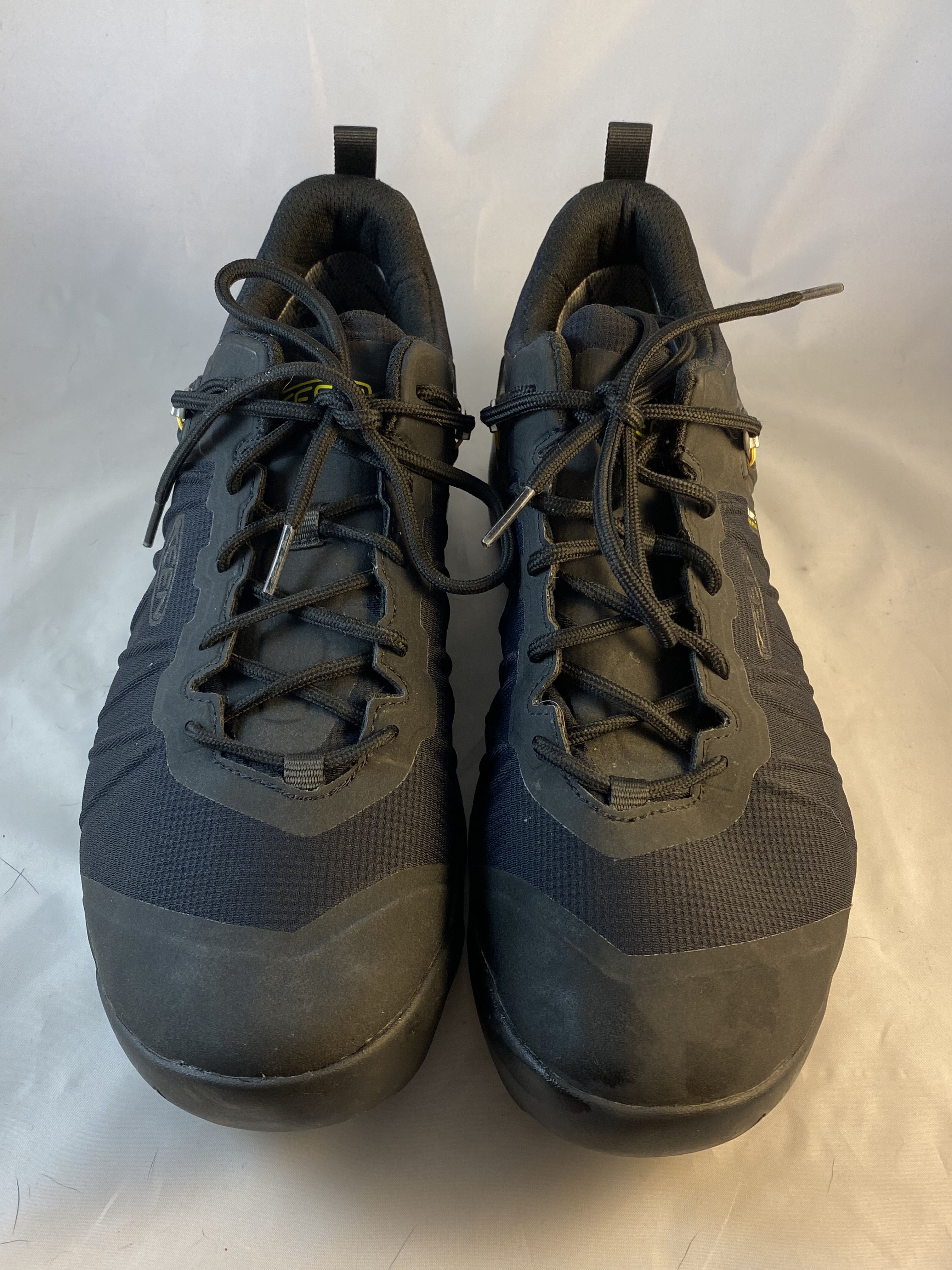 Men's Keen Dry Connect-Fit Explore Waterproof Crossover Sneakers - LIKE NEW-NO LOWBALLING