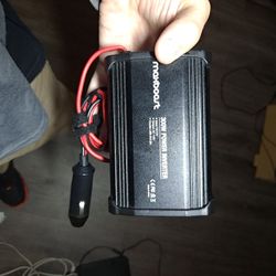Maxboost 300w Power Invertor