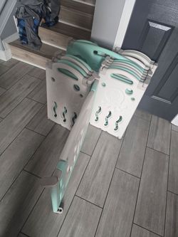 Baby playpen