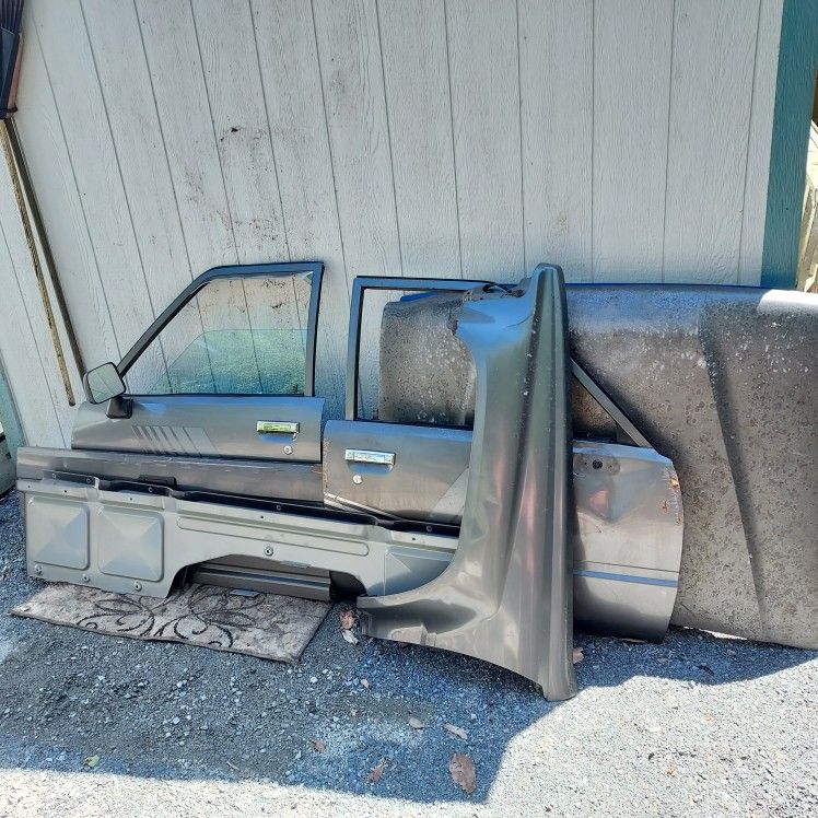 2nd Gen Toyota Truck Body Parts