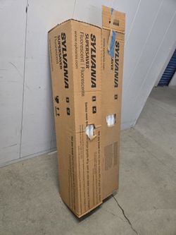 T 12 Fluorescent Lights 30 Bulbs Each Case