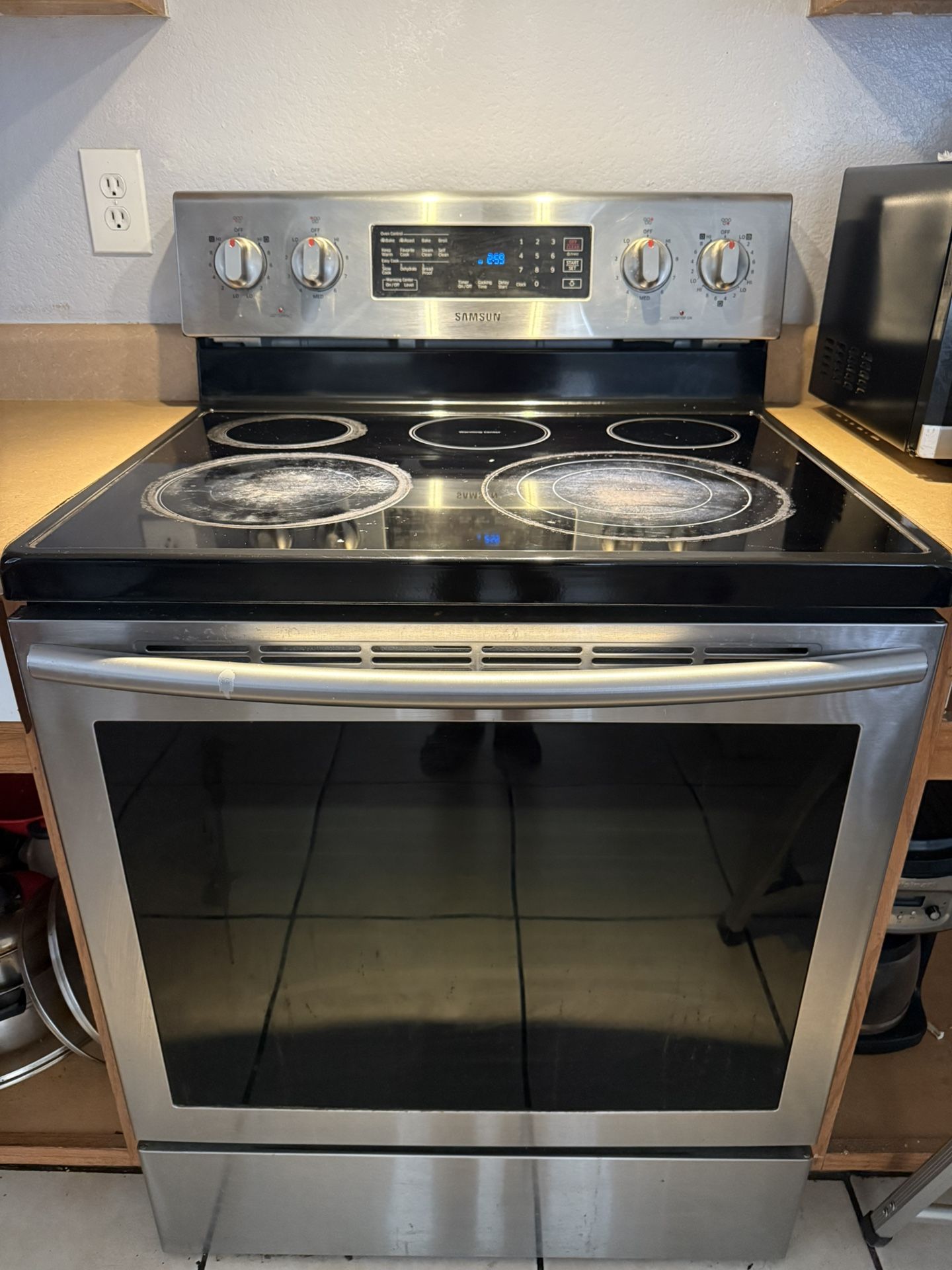 Samsung Stove Top and Oven (Electric) 