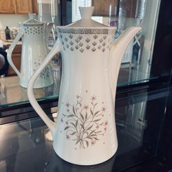Beautiful & Slender Tea Pot W Lid Would Be Beautiful As A Vase Perfect Mother Day Gift 