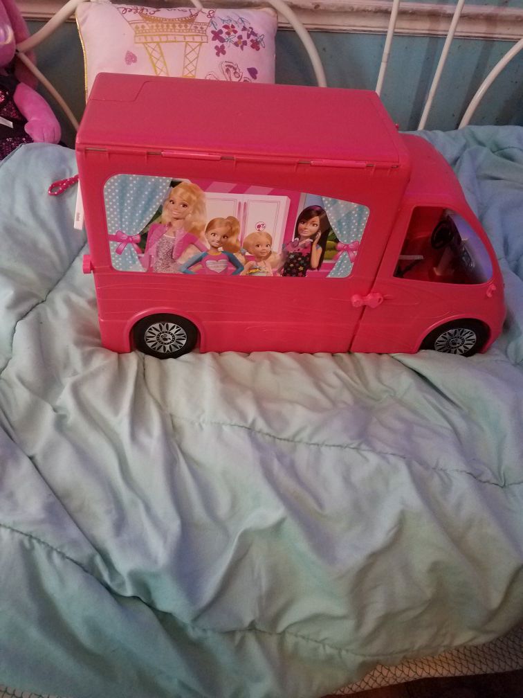 Barbie camper