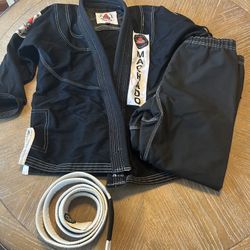 Jiu-Jitsu Gi For Kids Size M3