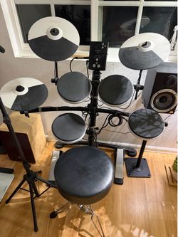 Roland VDrums TD-1K