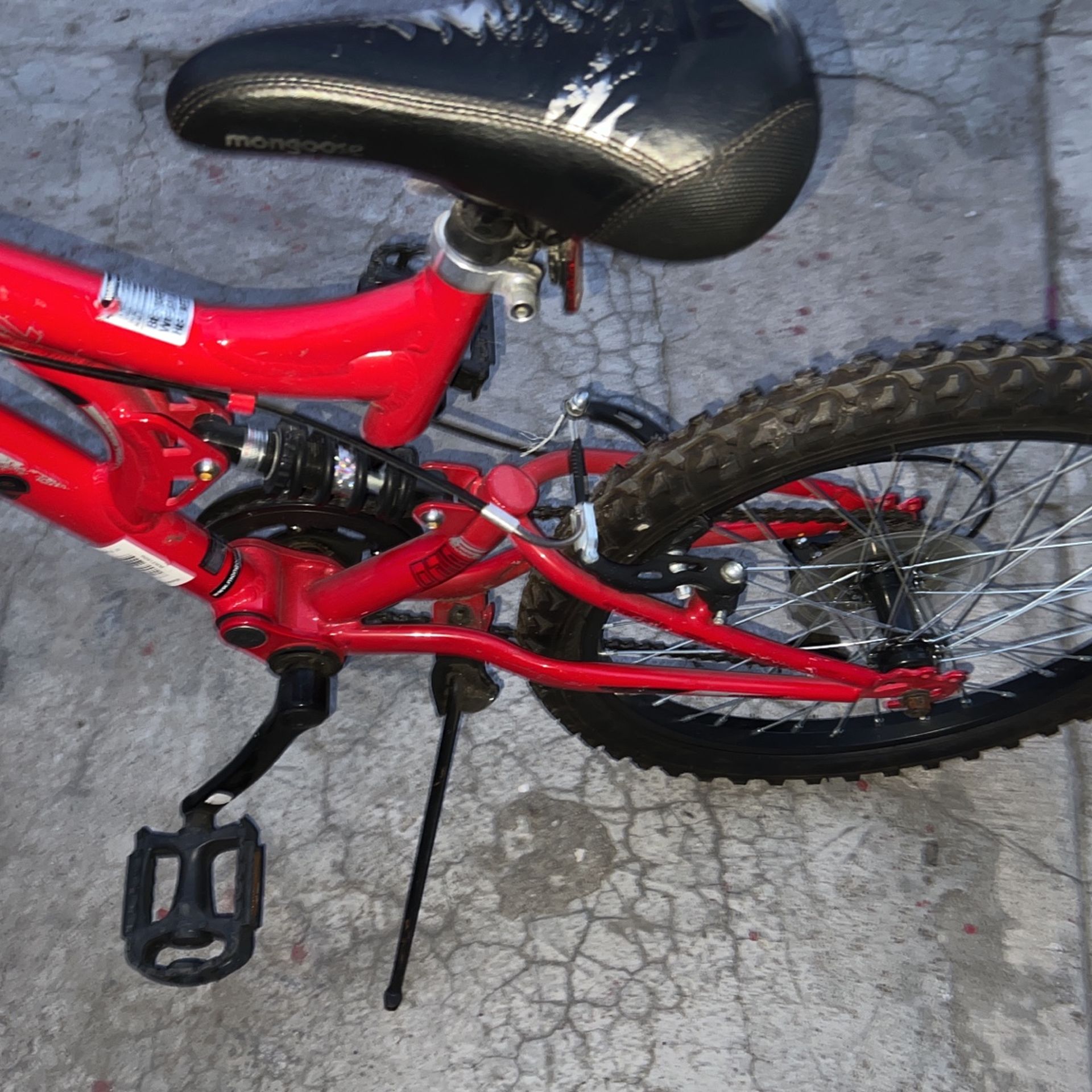 Mongoose 20 Jigsaw Boys Mountain Bike R0912WM Red for Sale in Los Angeles CA OfferUp