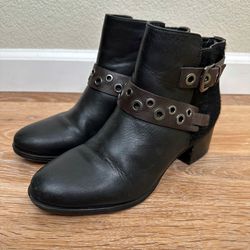 Naturalizer Drea Women’s Size 7 Leather Calf Fur Grommet Ankle Booties
