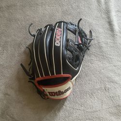 Wilson A2000