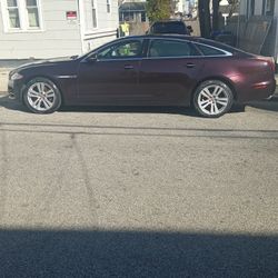 2011 Jaguar XJ-Series