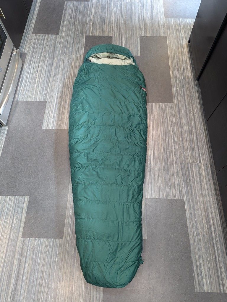Collectible Vintage "Windy Pass" Sleeping Bag by THE NORTH FACE
