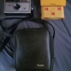 Vintage Kodak Instamatic 100 Film Case Camra