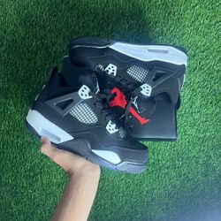 Jordan 4 Retro White Thunder 