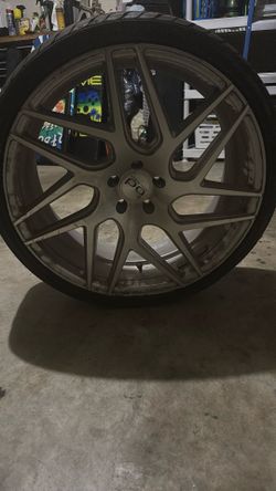 Mazda 3, 4 Tires.