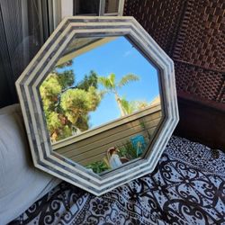 Garage Sale - Various Items - See Photos 
