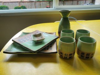 Sake Set With Serving Plates 