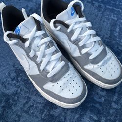 Boys Nike