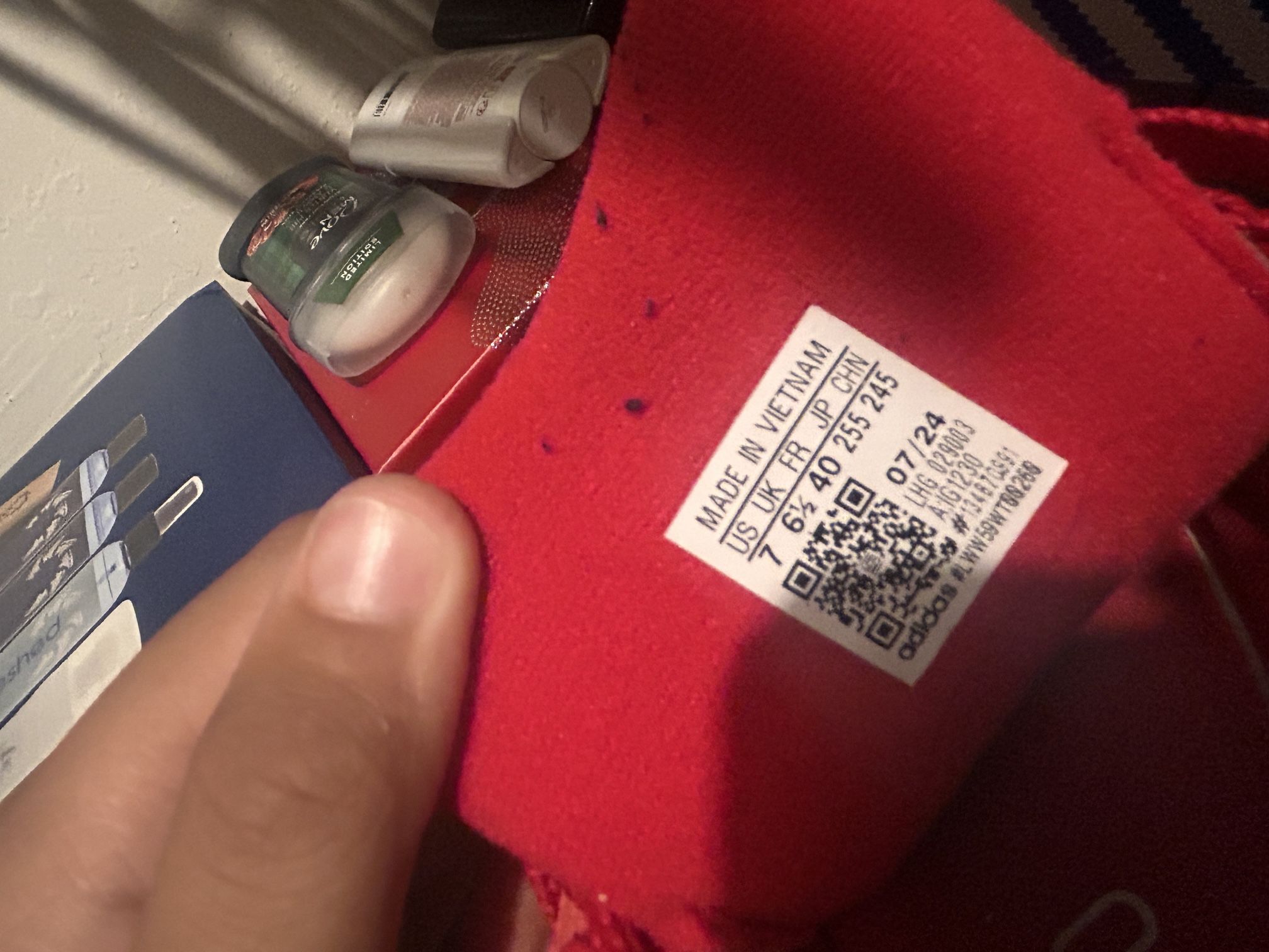 Red Adidas Campuses 00