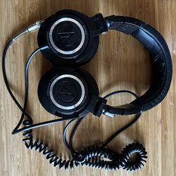 Audio Technica Headphones ATH-M50