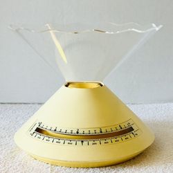 VTG Italian Guzzini "Dolly" Kitchen Scale Designed by Ennio Pacino