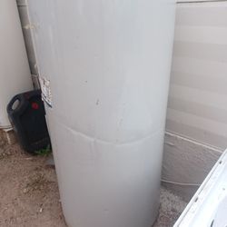 Boiler Eléctrico/ Electric Water Heater 