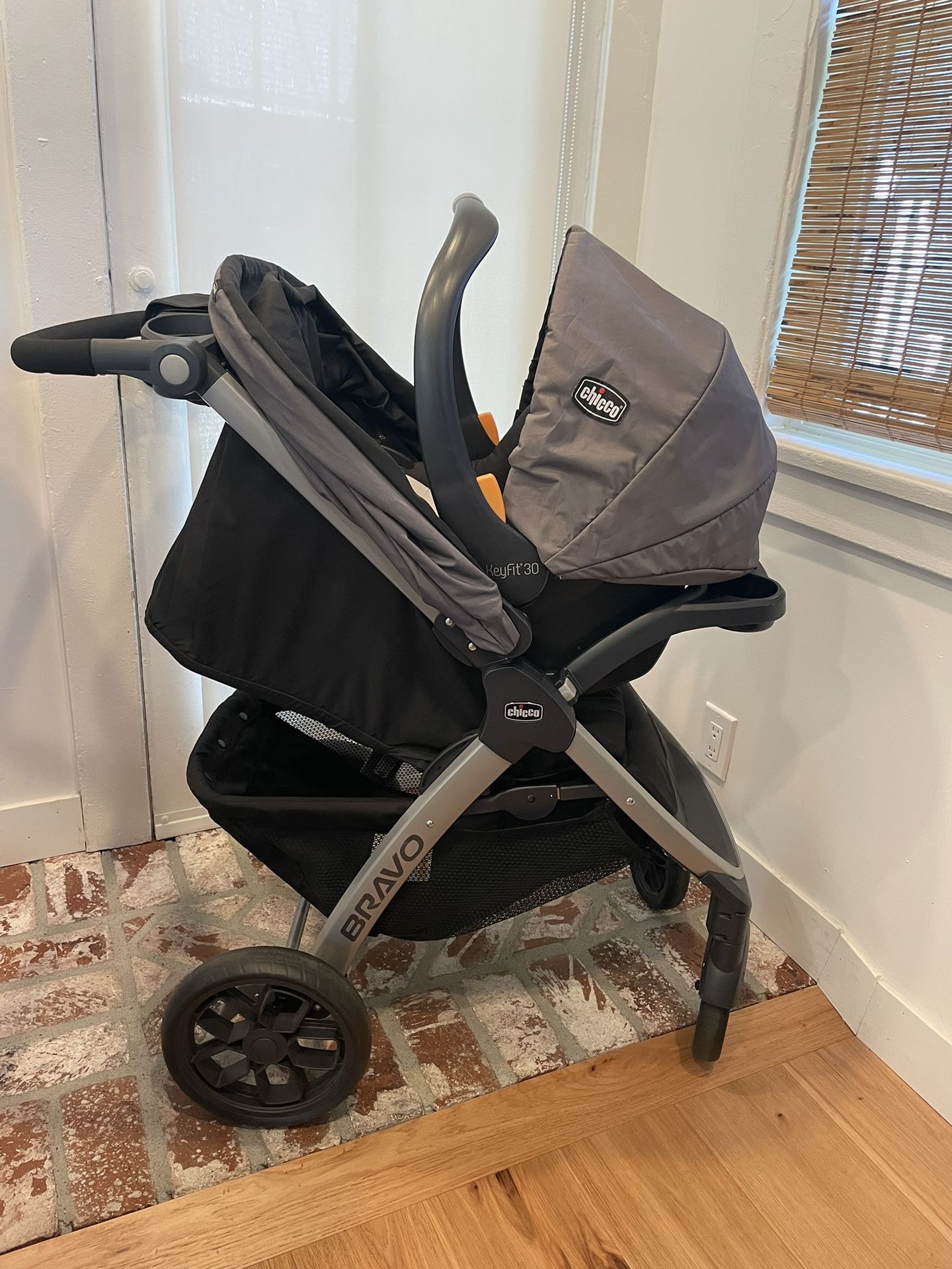 Chicco Stroller & Car Seat
