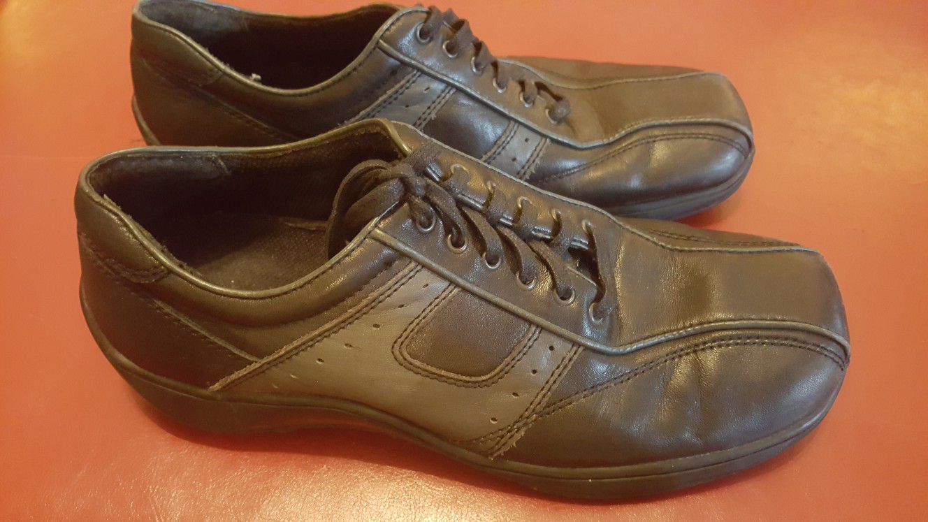 Hunter's Bay Leather Shoes Black/Grey Size 9.5