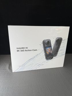 Insta360 X5 360 Action Camera Essentials Bundle