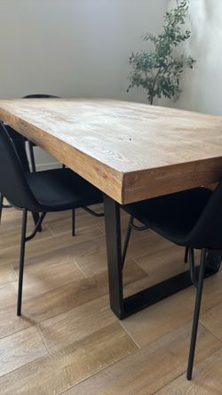 Dinning table