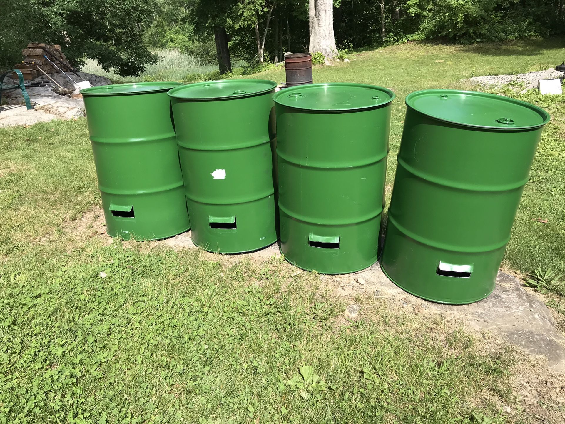 Burn Barrels With Vent And Lid