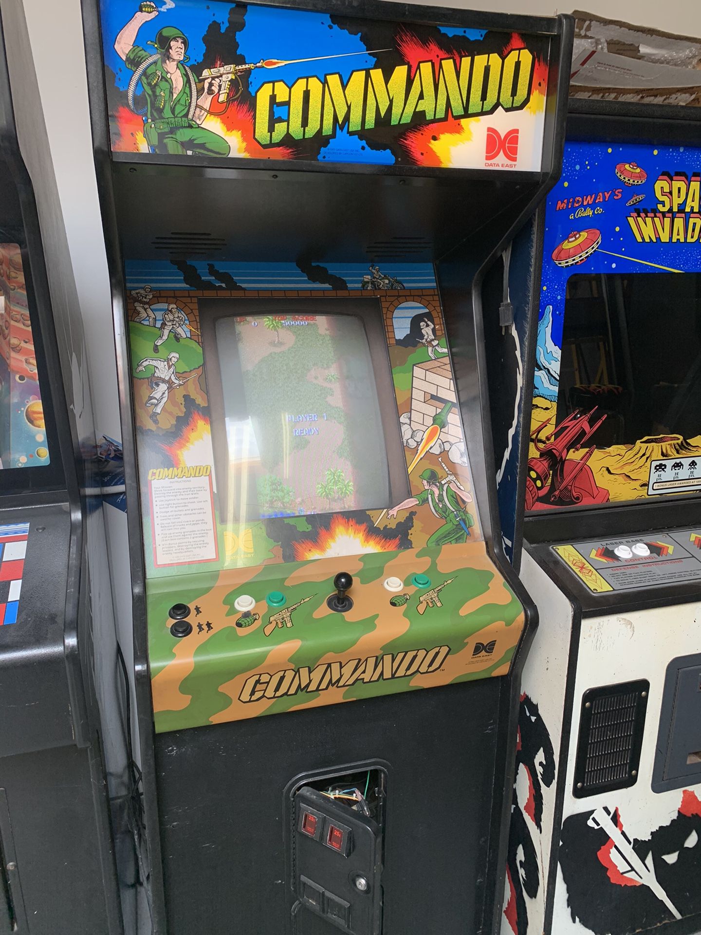 Commando arcade working video game excellent condition