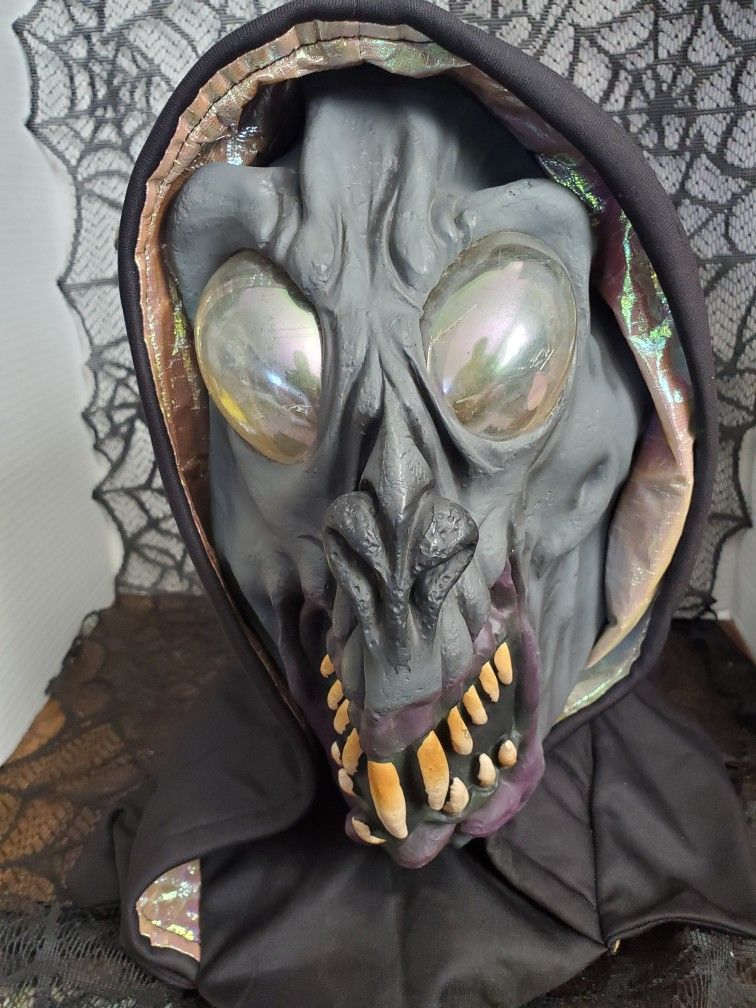 Vintage Seasons By ZAUDERS Halloween Plated Eye Mask Alien Monster Latex Area 51 Xfiles