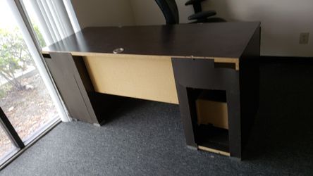 Office desk needs to go today great price
