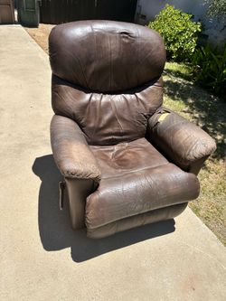 Rocker Recliner Chair, Swivels also, Still Working