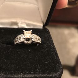 Engagement ring & band