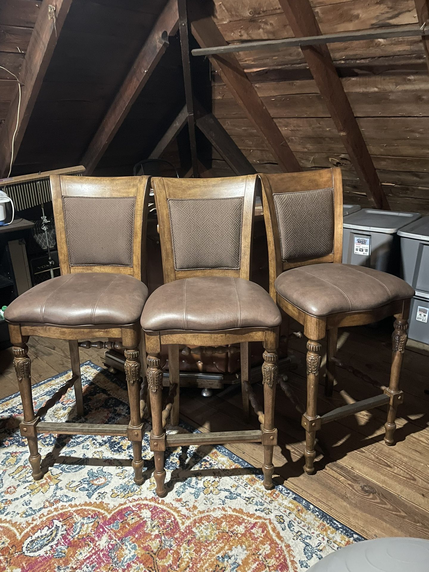 3 Bar Stools