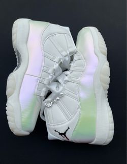 Jordan 11 Retro Pearl Mens 9.5