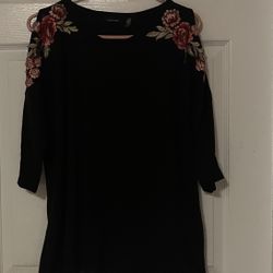 Embroidery Black Top Size Large 