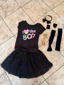 Halloween 🎃 costume -80s-small-6-8