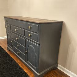 Farmhouse Buffet Table