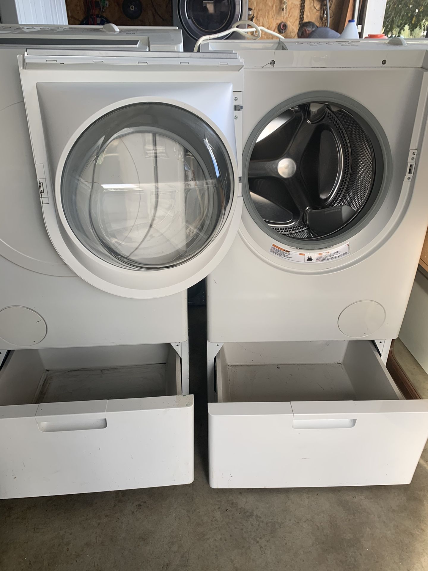 Bosch washer and gas dryer