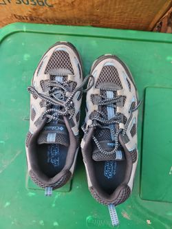 Columbia Trail Sneakers size 8 1/2 womens
