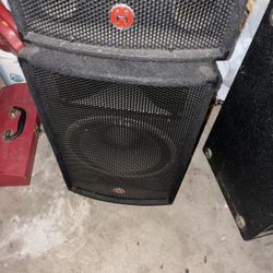 Speaker With Stands And Mixer