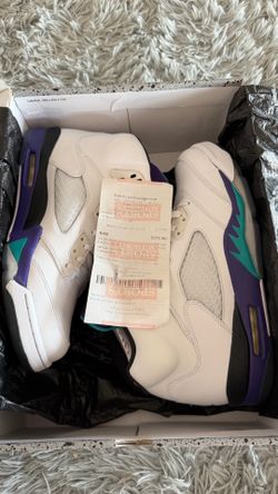 Size 10.5 Men’s Jordan Air Jordan 5 Retro Grape 2013 High Top 136027-108.