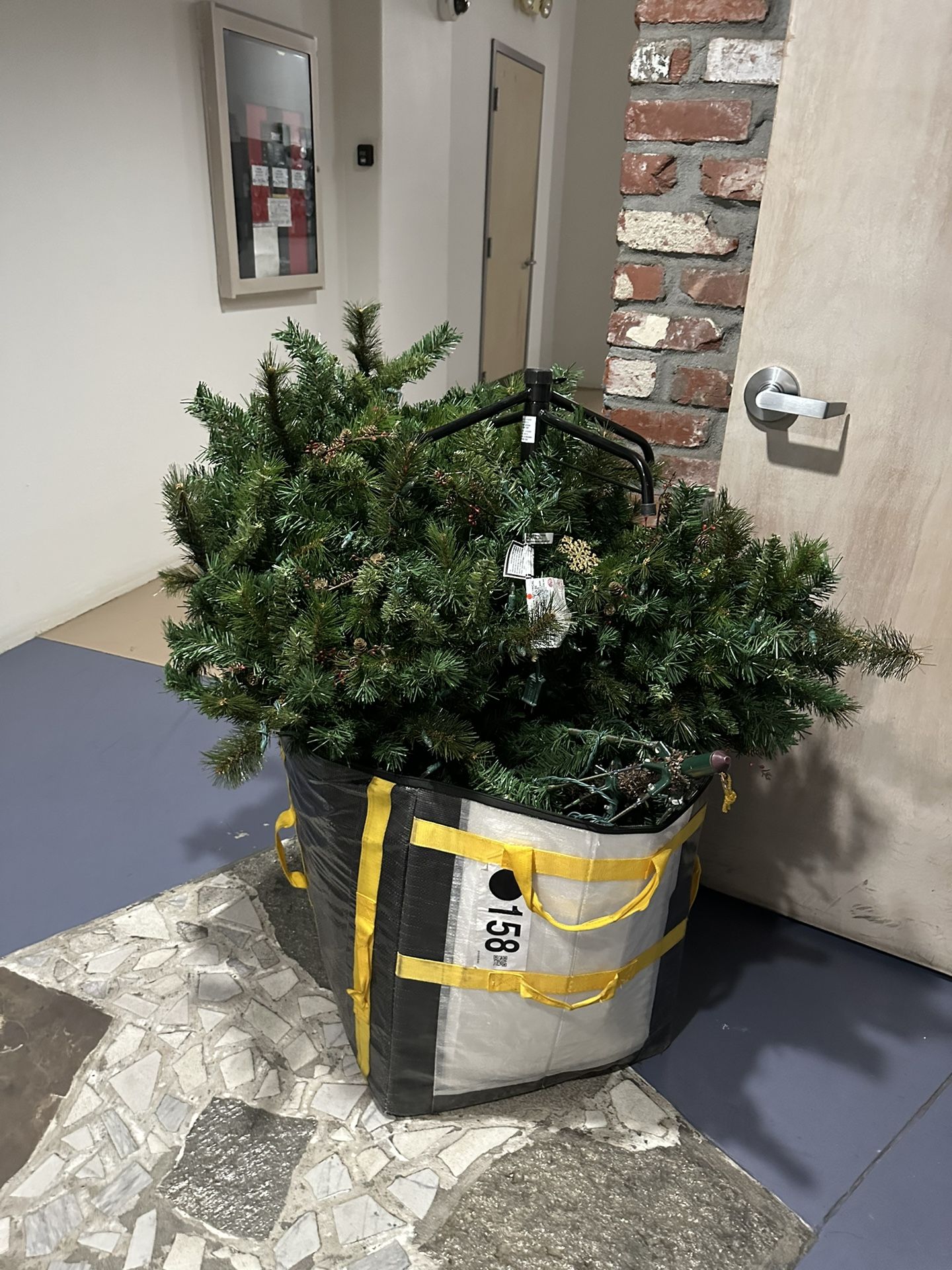 Free Christmas Tress