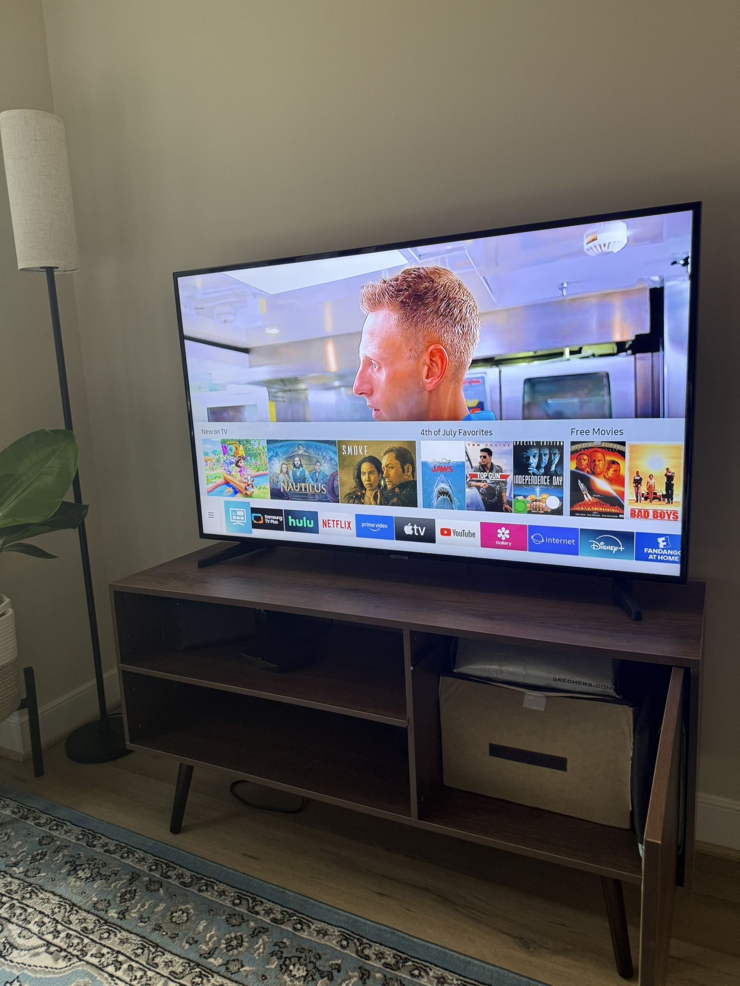 TV Stand And 50 Inches Samsung TV