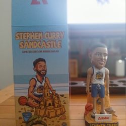 Limited Edition⭐️ Stephen Curry Sandcastle Booblehead